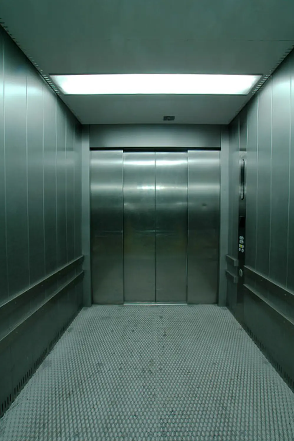Ein moderner Aufzug von DS Elevators